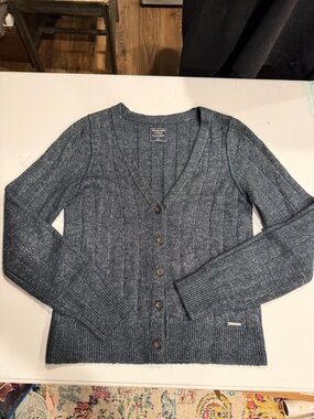 Abercrombie & Fitch Women's Navy Blue Ribbed Button Cardigan